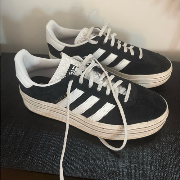 Adidas Gazelle Women's Black and White Sneakers - Picture 2 of 2